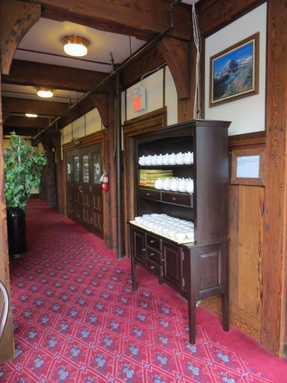 Prince Of Wales Hotel Waterton Park Buitenkant foto