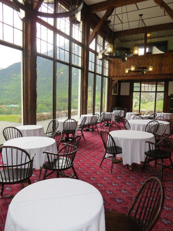 Prince Of Wales Hotel Waterton Park Buitenkant foto