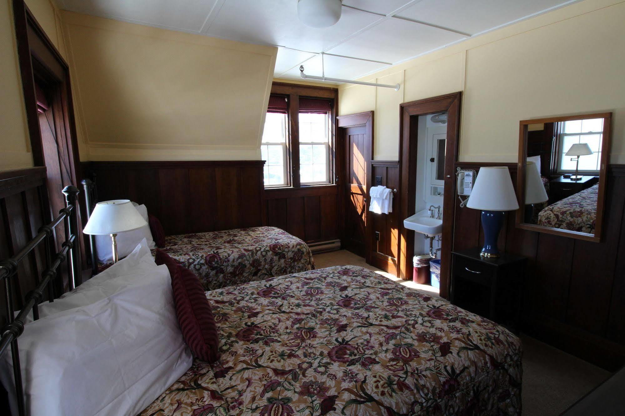 Prince Of Wales Hotel Waterton Park Buitenkant foto
